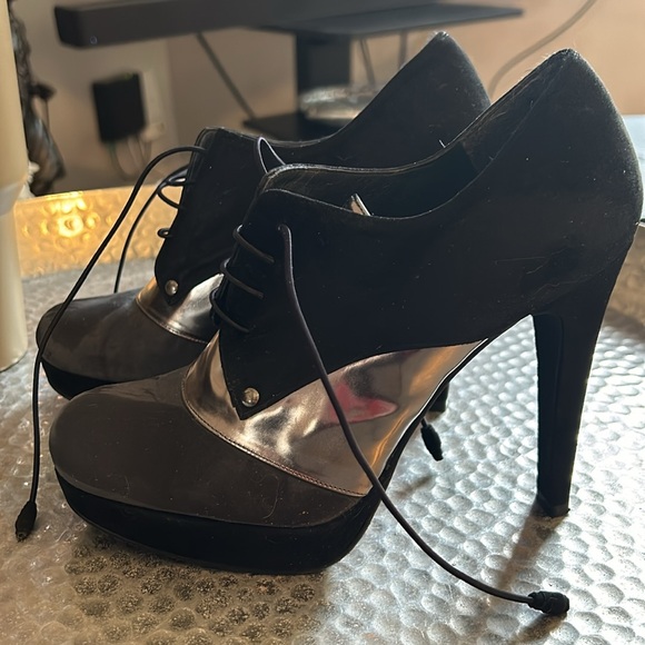 Stuart Weitzman booties - Picture 2 of 6